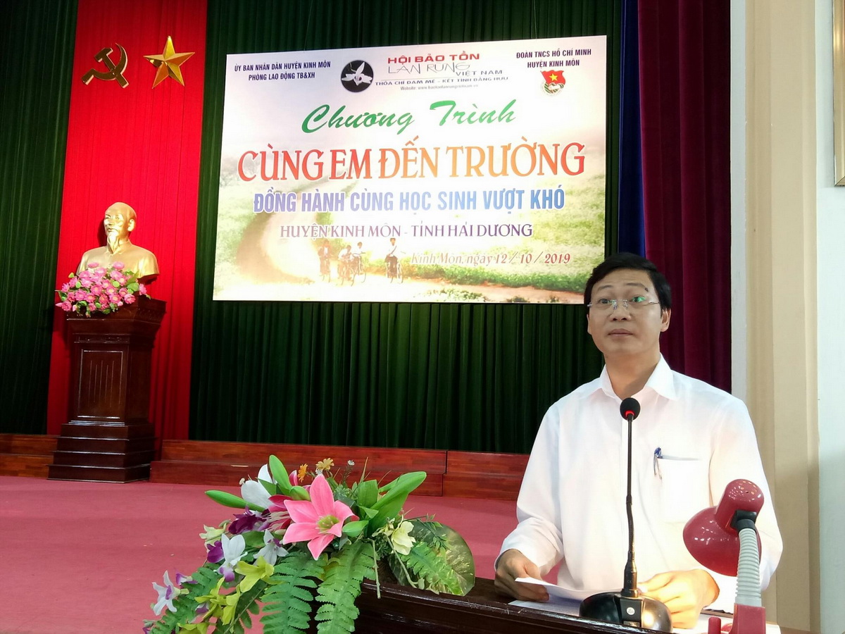 Ông Bùi Xuân Lộc- Phó chủ tịch UBND huyện Kinh Môn, Hải Dương phát biểu và cảm ơn Hội
